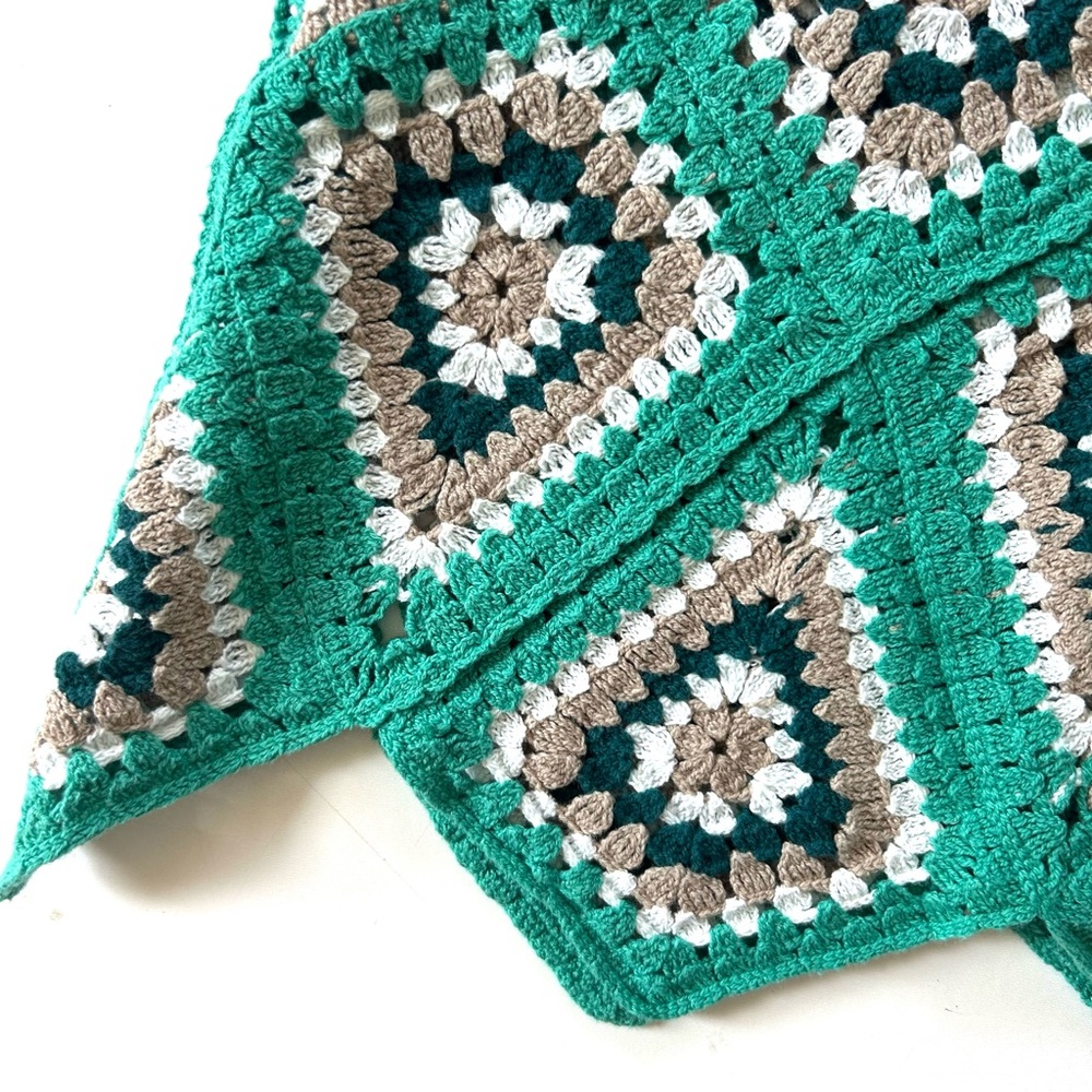 Boho Turquoise Green Crochet Knit Granny Square Sweater Crop Tank Top - Picture 3 of 5